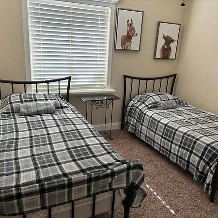 Peaceful & Cozy 3 Bedroom Ranch-Home W/Fireplace Hemet Exteriör bild