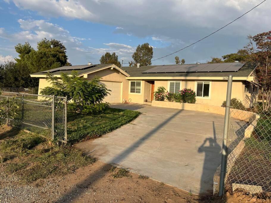 Peaceful & Cozy 3 Bedroom Ranch-Home W/Fireplace Hemet Exteriör bild